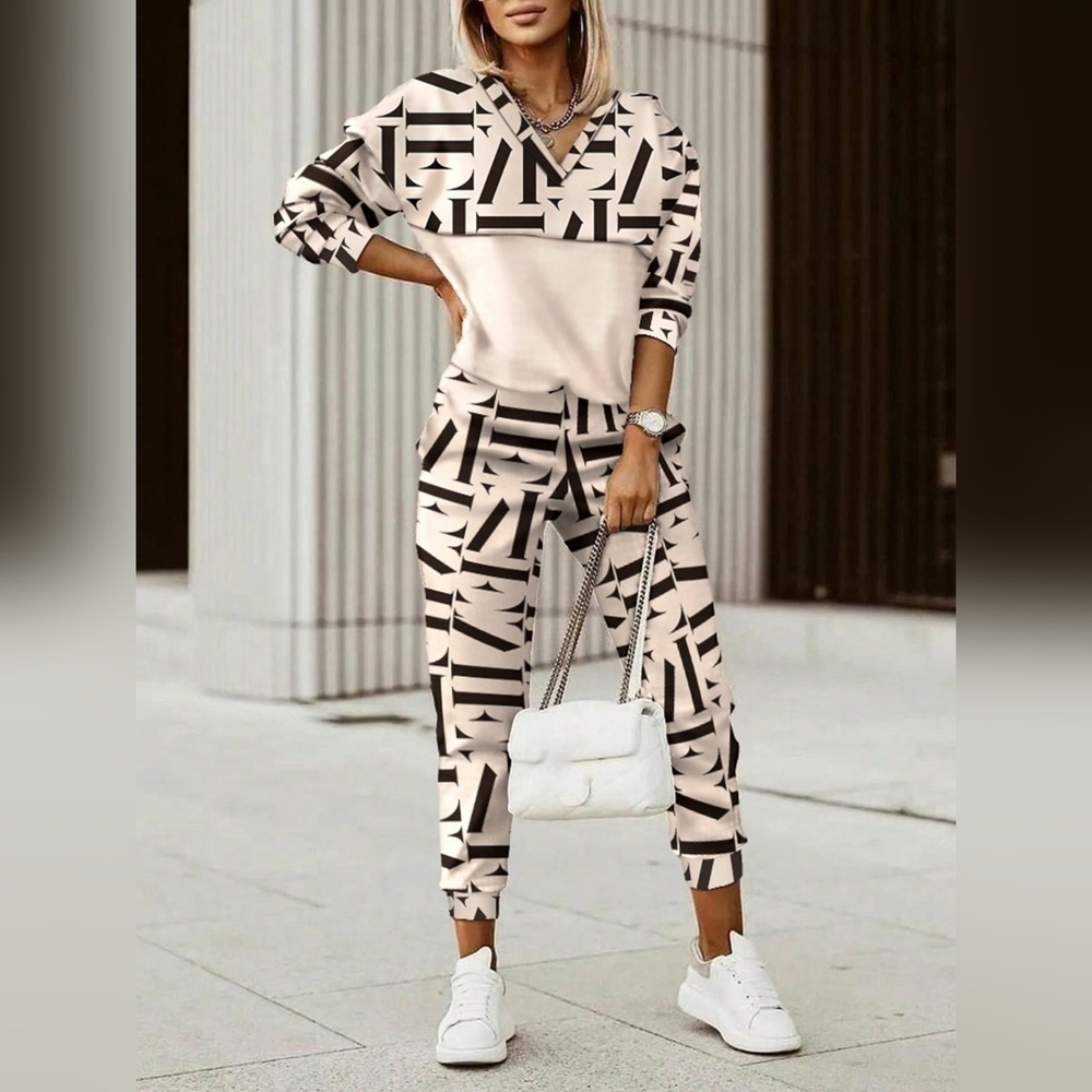 Graphic Drop Shoulder Sweatshirt & Sweatpants - Picture 2 of 4